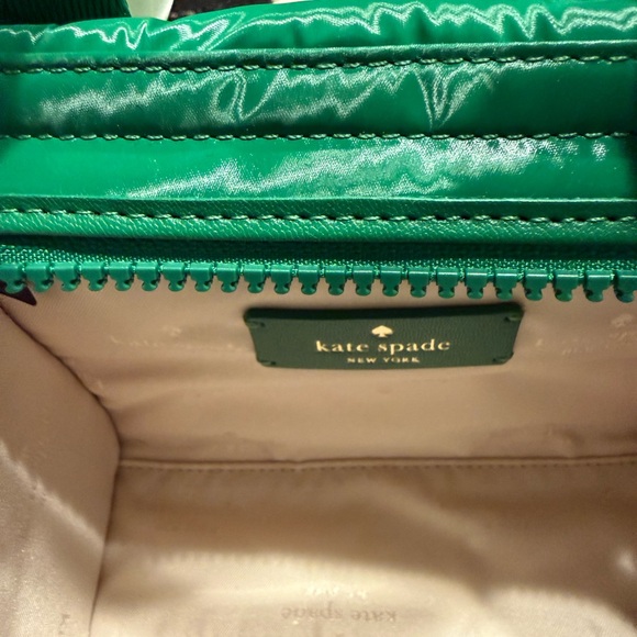 Kate Spade KIP PUFFY Mini Bag IN green bean - Picture 2 of 4